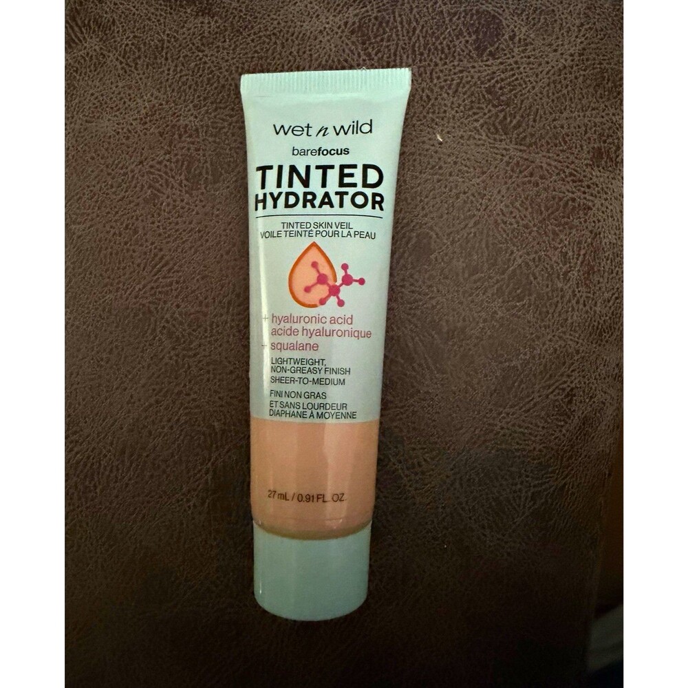 wet n wild barefocus Tinted Hydrator Porcelain Tinted Moisturizer 0.91 fl oz